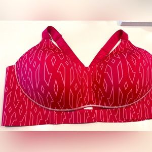 IVY PARK SPORTS BRA!!! (Brand new)